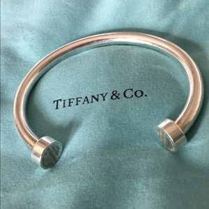 ❌SOLD❌ Tiffany Return to Tiffany cuff bracelet.